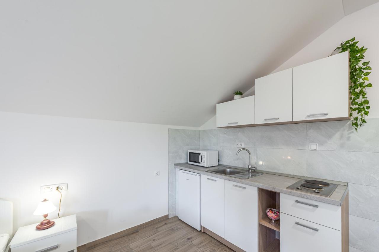 Apartments Vukelic 믈리니 외부 사진