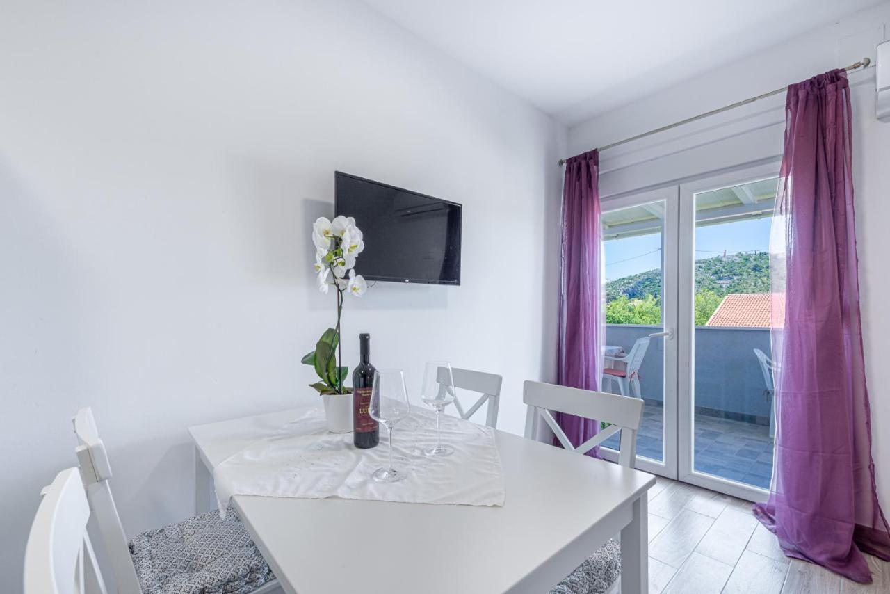 Apartments Vukelic 믈리니 외부 사진