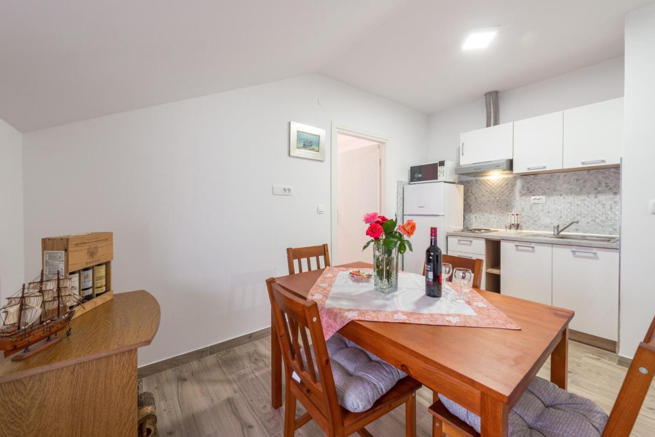 Apartments Vukelic 믈리니 외부 사진