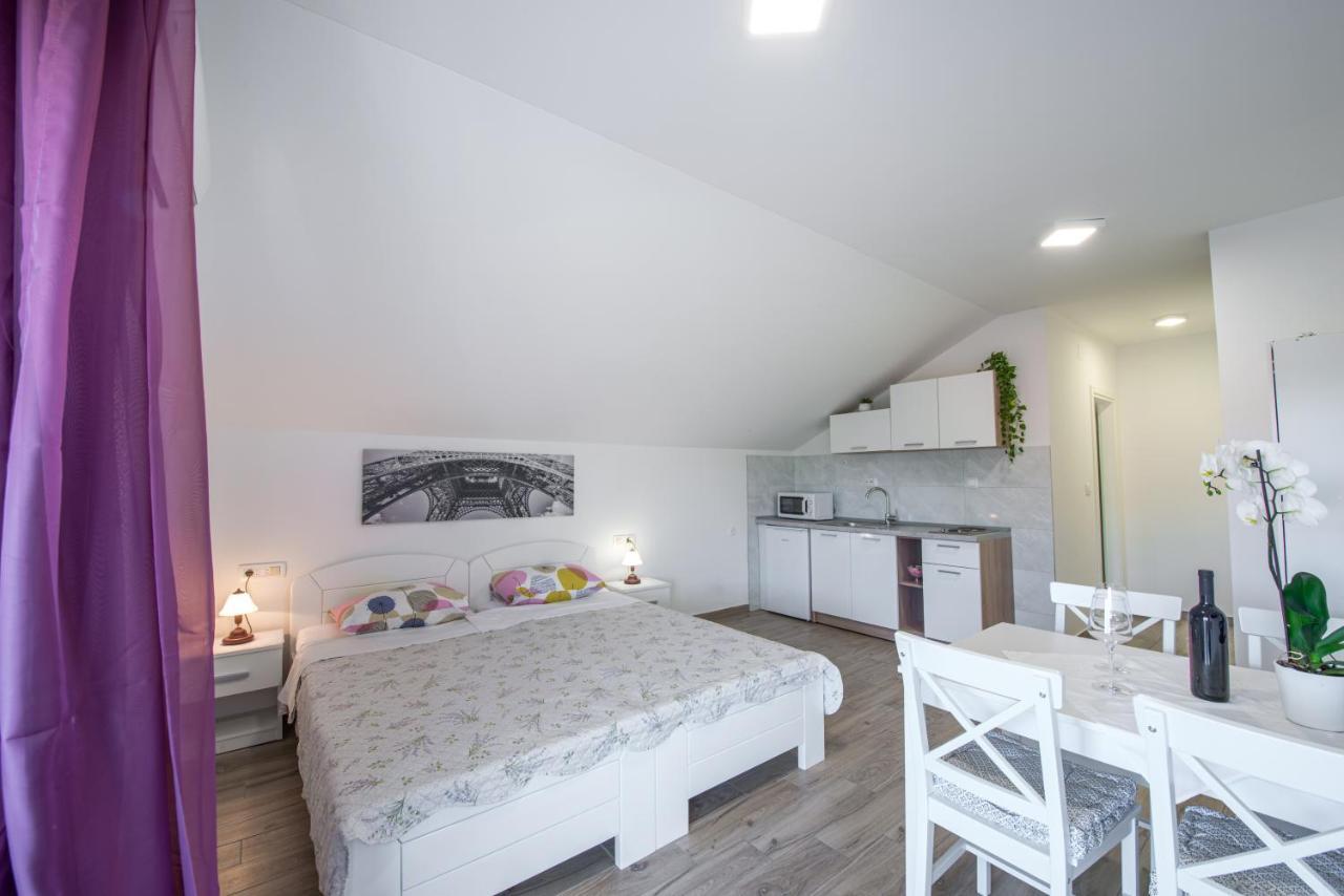 Apartments Vukelic 믈리니 외부 사진